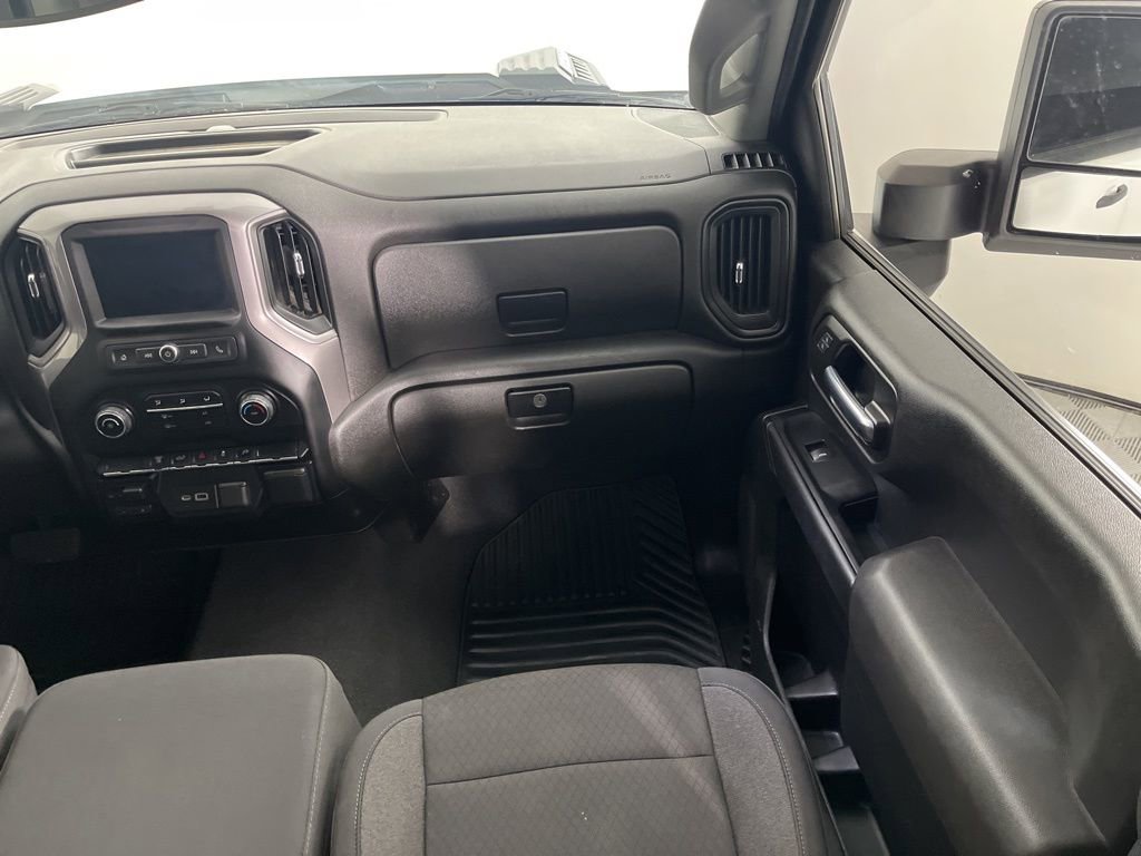Used 2022 Chevrolet Silverado 2500 Custom w/ Custom Value Package image 15