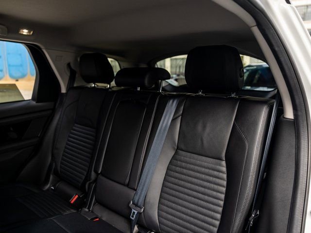 Used 2020 Land Rover Discovery Sport S image 30