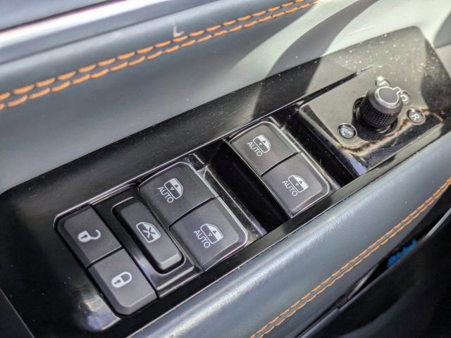 Used 2023 Jeep Grand Wagoneer Series III image 19