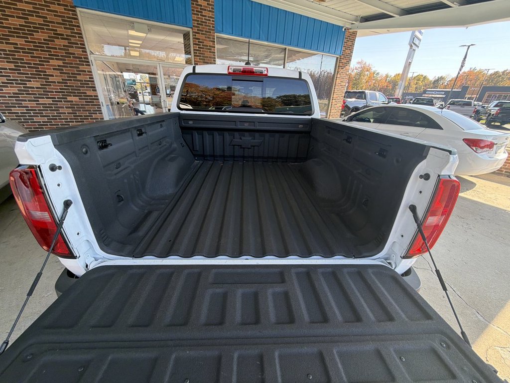 Used 2018 Chevrolet Colorado Z71 w/ LPO, Premium Interior Package AWD/4WD image 25