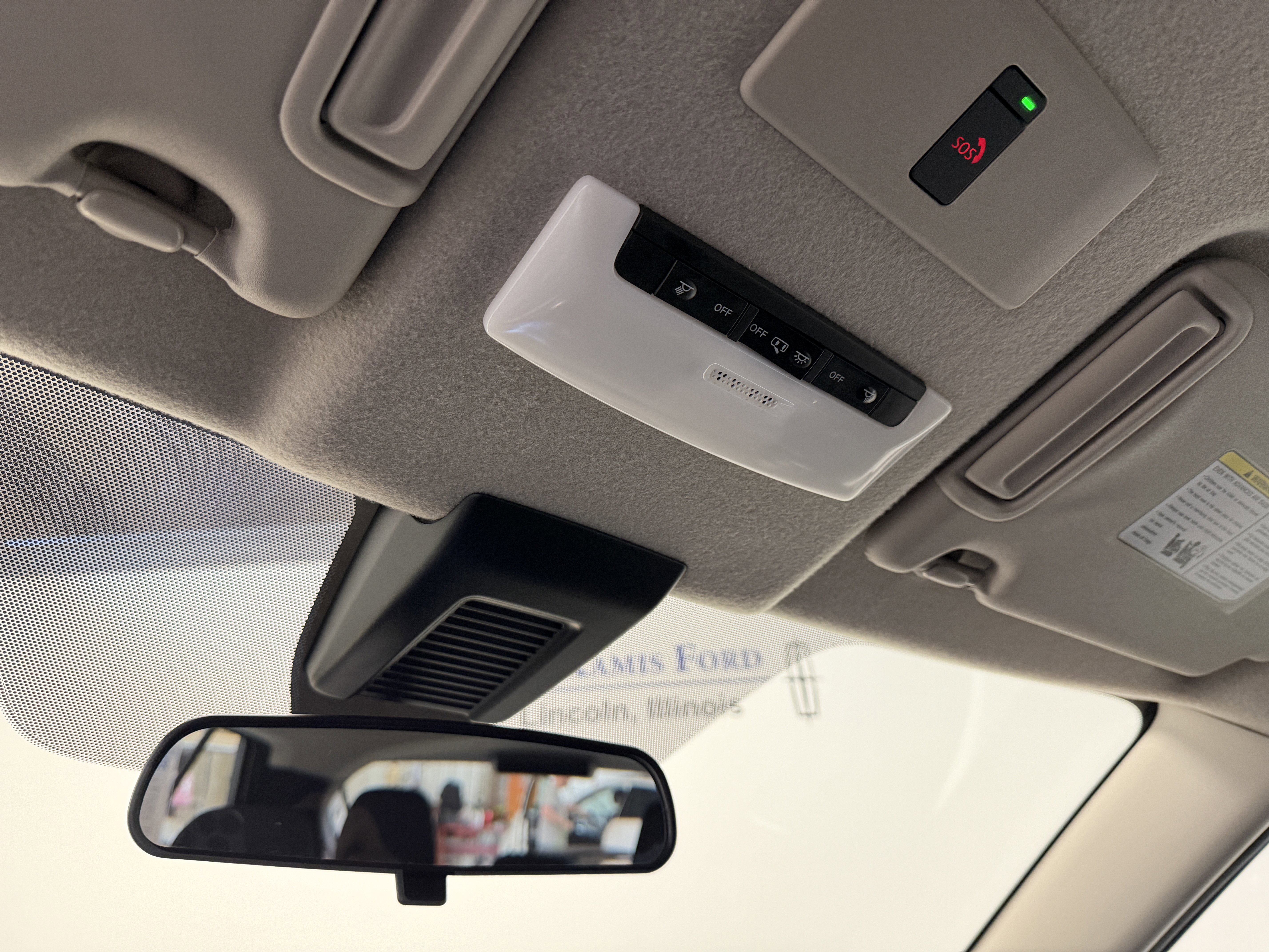 Used 2024 Nissan Kicks SV image 5
