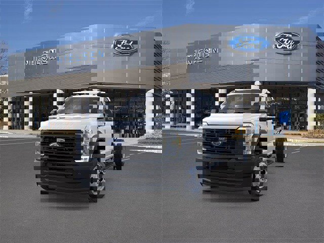 New 2026 Ford F550 4x4 Supercab Super Duty image 2