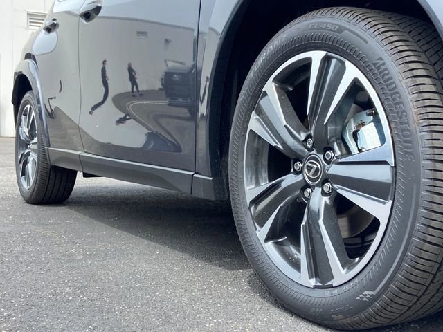 New 2026 Lexus UX 300h AWD image 8