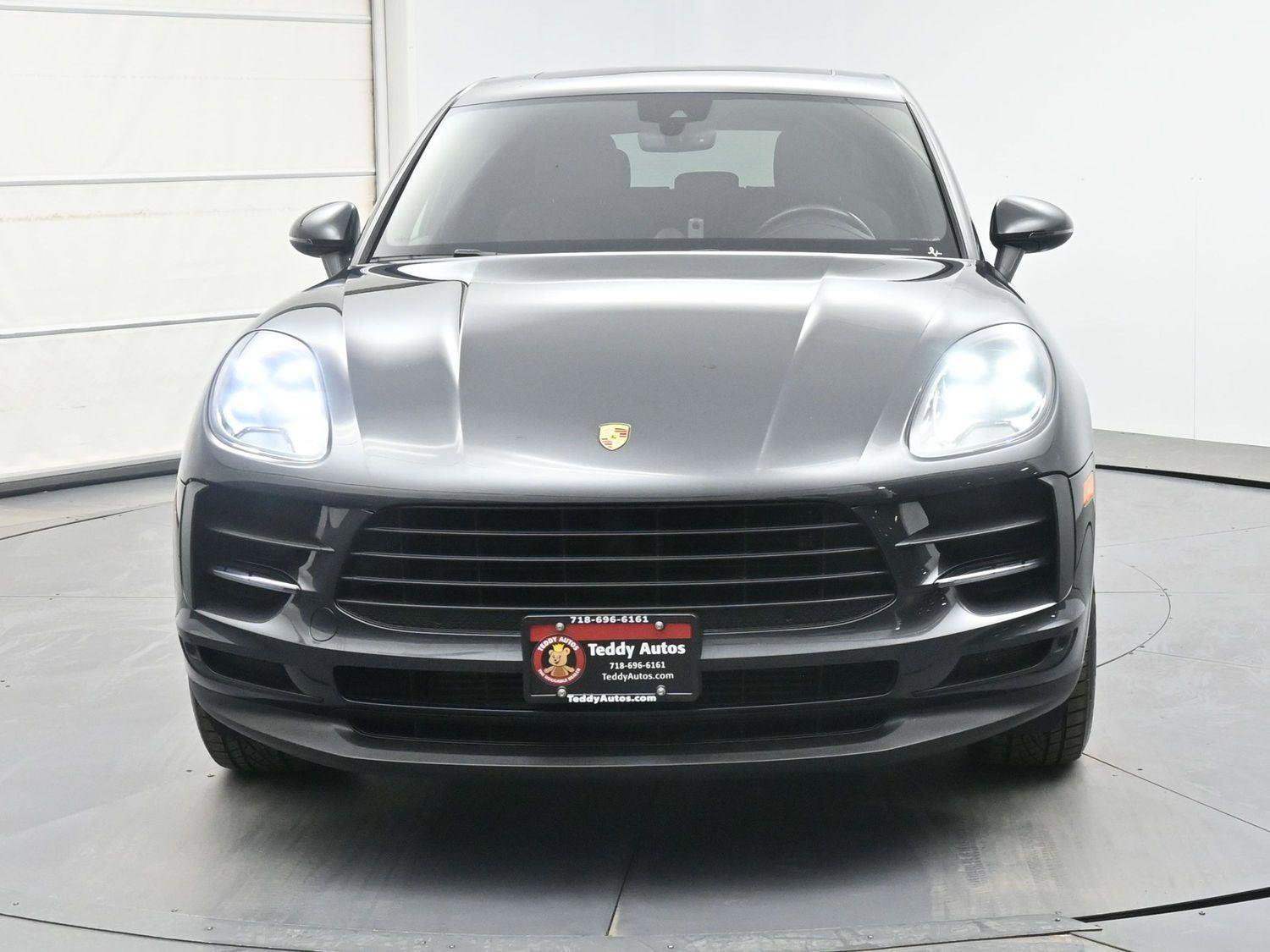 Used 2019 Porsche Macan AWD/4WD image 25