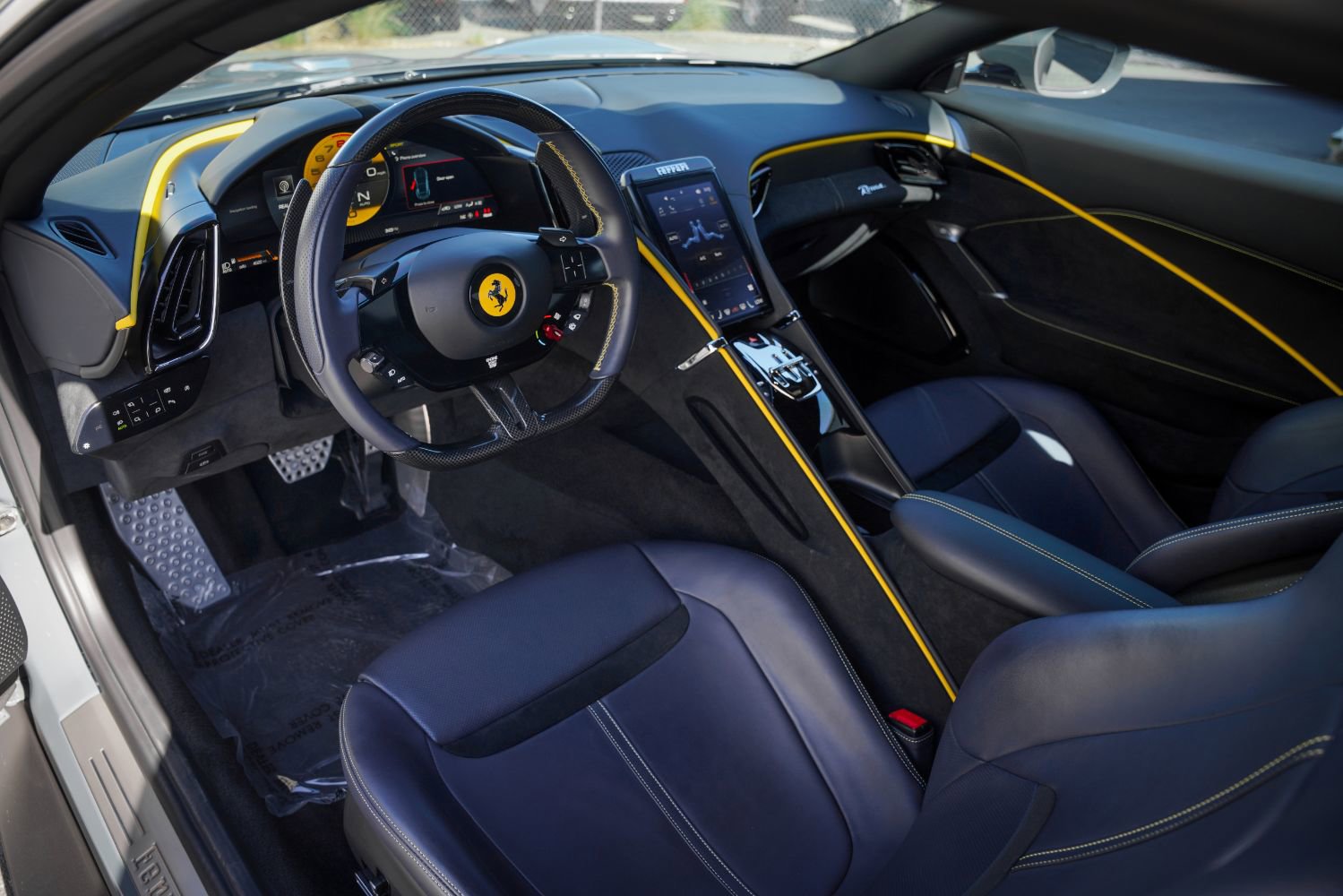 Used 2022 Ferrari Roma image 2