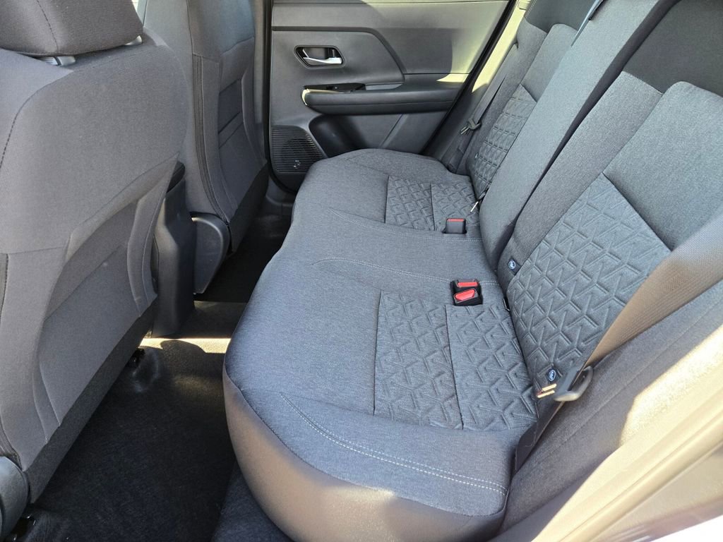 New 2026 Nissan Kicks SV w/ SV Premium Package FWD image 8