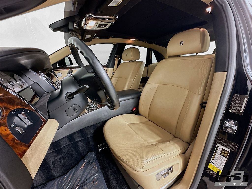 Used 2012 Rolls-Royce Ghost RWD image 15