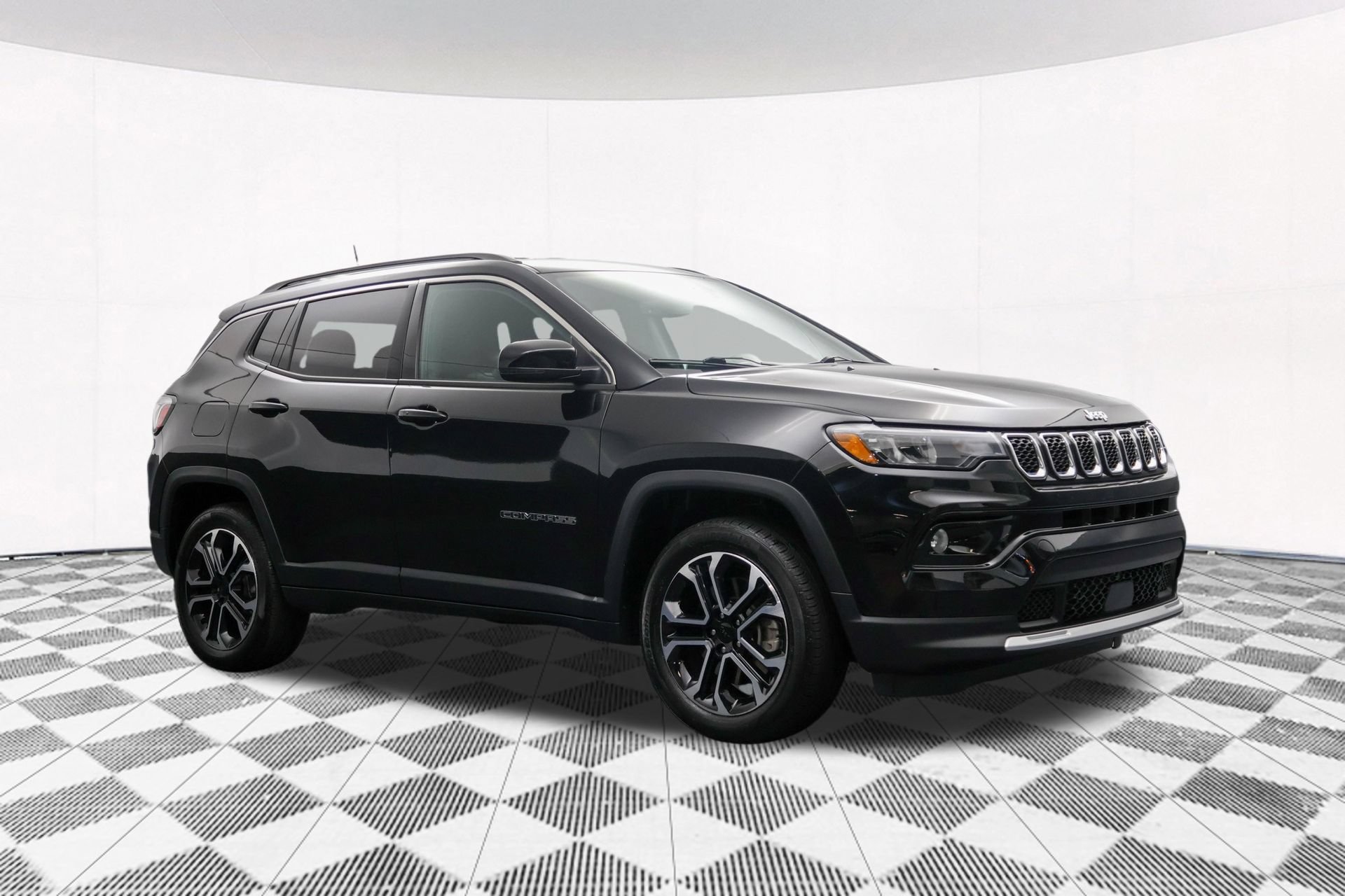 Used 2023 Jeep Compass Limited AWD/4WD image 46
