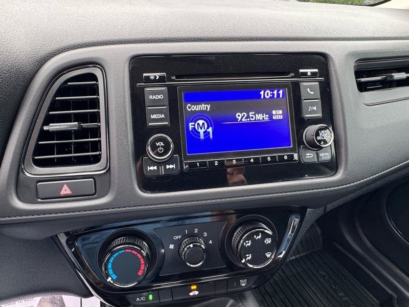 Used 2019 Honda HR-V LX image 15