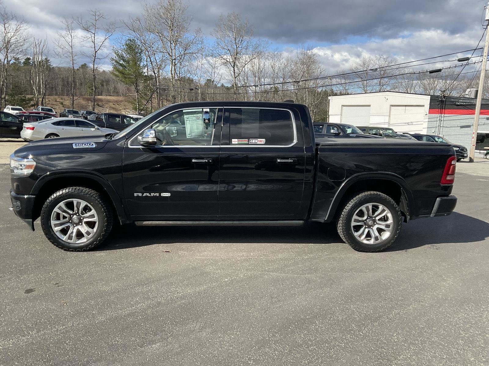 Used 2019 RAM 1500 Limited AWD/4WD image 2