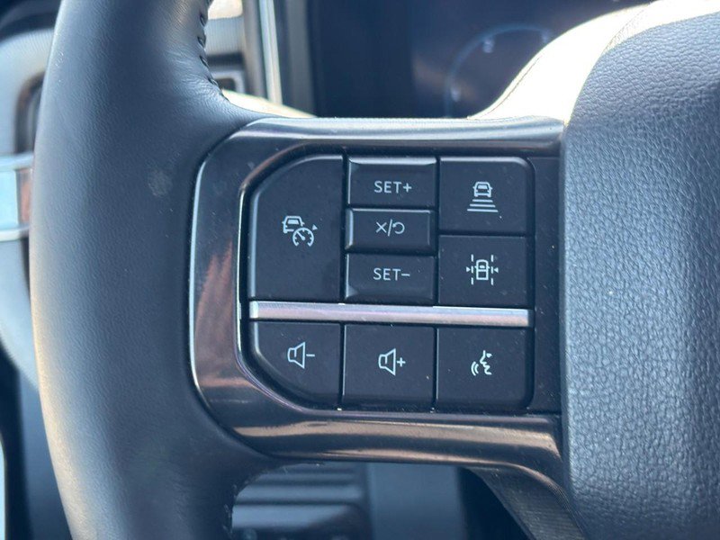 Used 2025 Ford F350 Platinum AWD/4WD image 20
