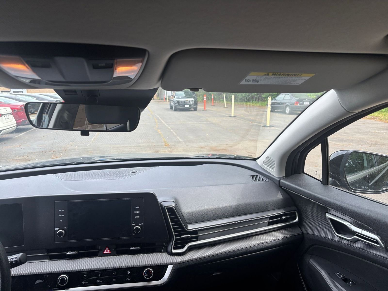 Used 2025 Kia Sportage LX image 34