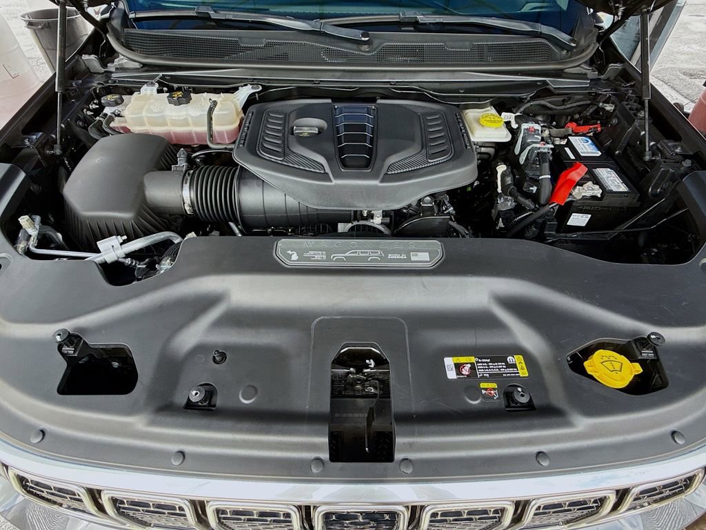 New 2024 Jeep Wagoneer Series II w/ Flexible Seating Group image 31