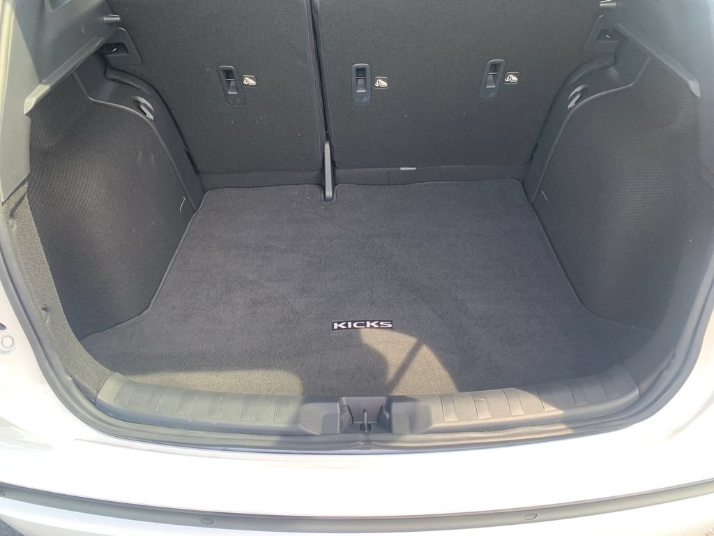 Used 2025 Nissan Kicks Play S FWD image 27