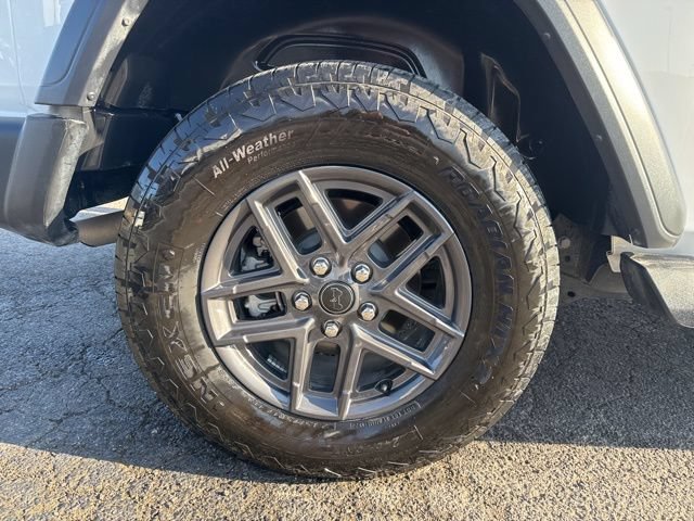 Used 2024 Jeep Wrangler Sport AWD/4WD image 20