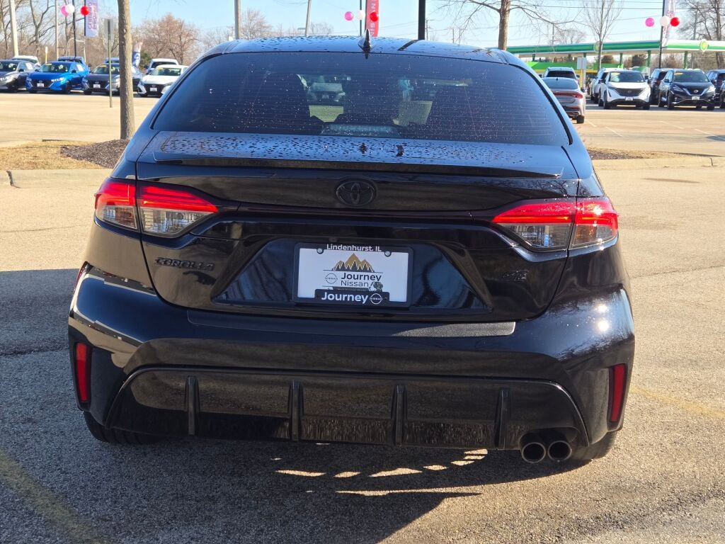 Used 2024 Toyota Corolla SE Nightshade image 11