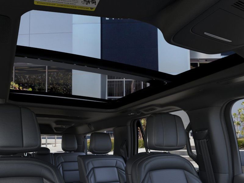 New 2026 Lincoln Navigator L Reserve AWD/4WD image 22