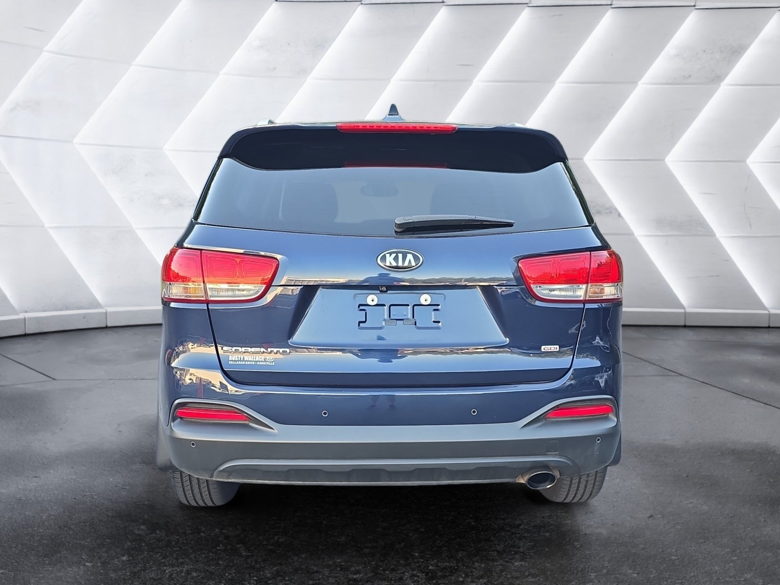 Used 2016 Kia Sorento 2WD LX w/ LX Convenience Package image 4