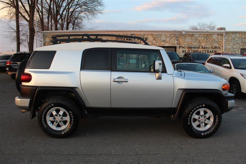 Used 2007 Toyota FJ Cruiser 2WD image 8