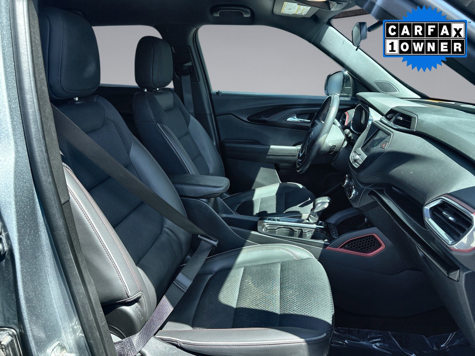Used 2023 Chevrolet TrailBlazer RS AWD/4WD image 34