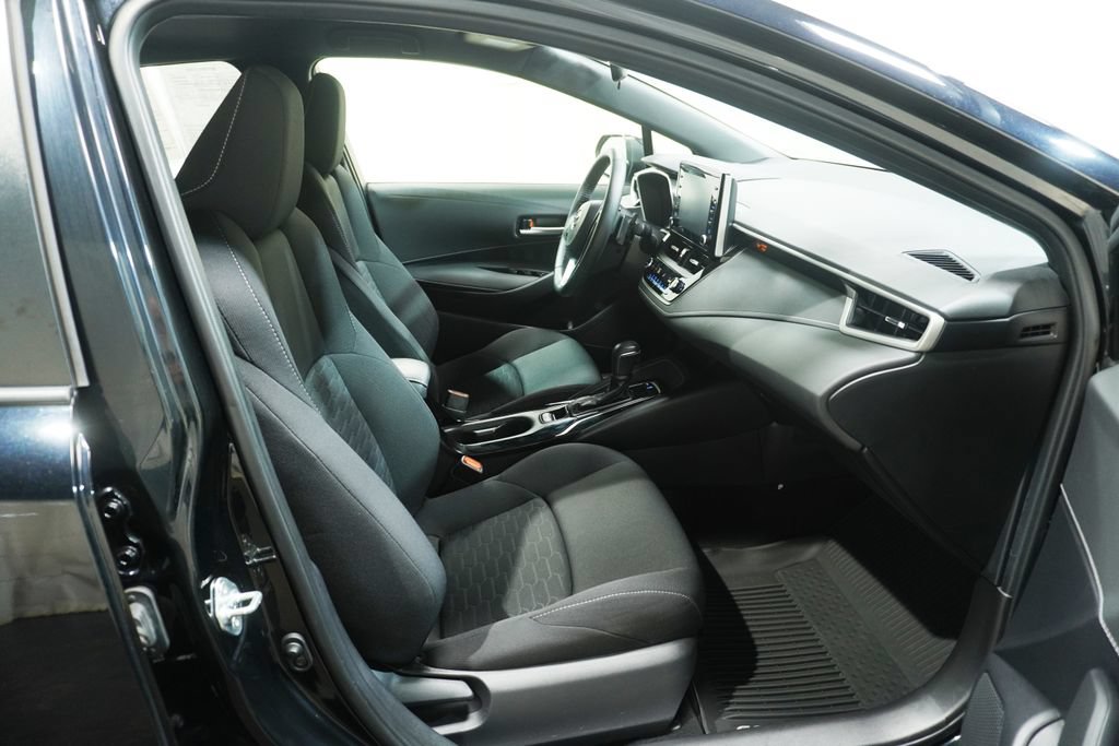 Used 2022 Toyota Corolla SE w/ Carpet Mat Package (TMS) FWD image 11