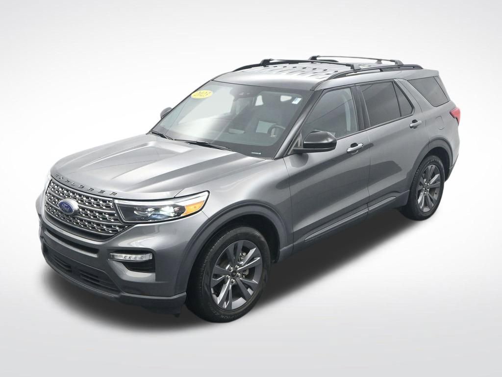 Used 2023 Ford Explorer XLT w/ Equipment Group 202A RWD image 23