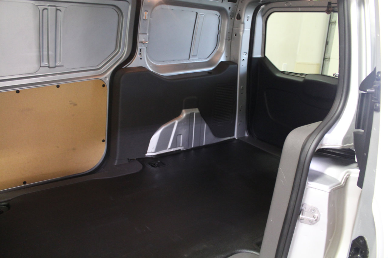 Used 2022 Ford Transit Connect XL w/ Trailer Tow Package image 19