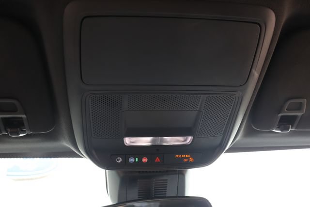 Used 2026 Chevrolet Equinox LT AWD/4WD image 19