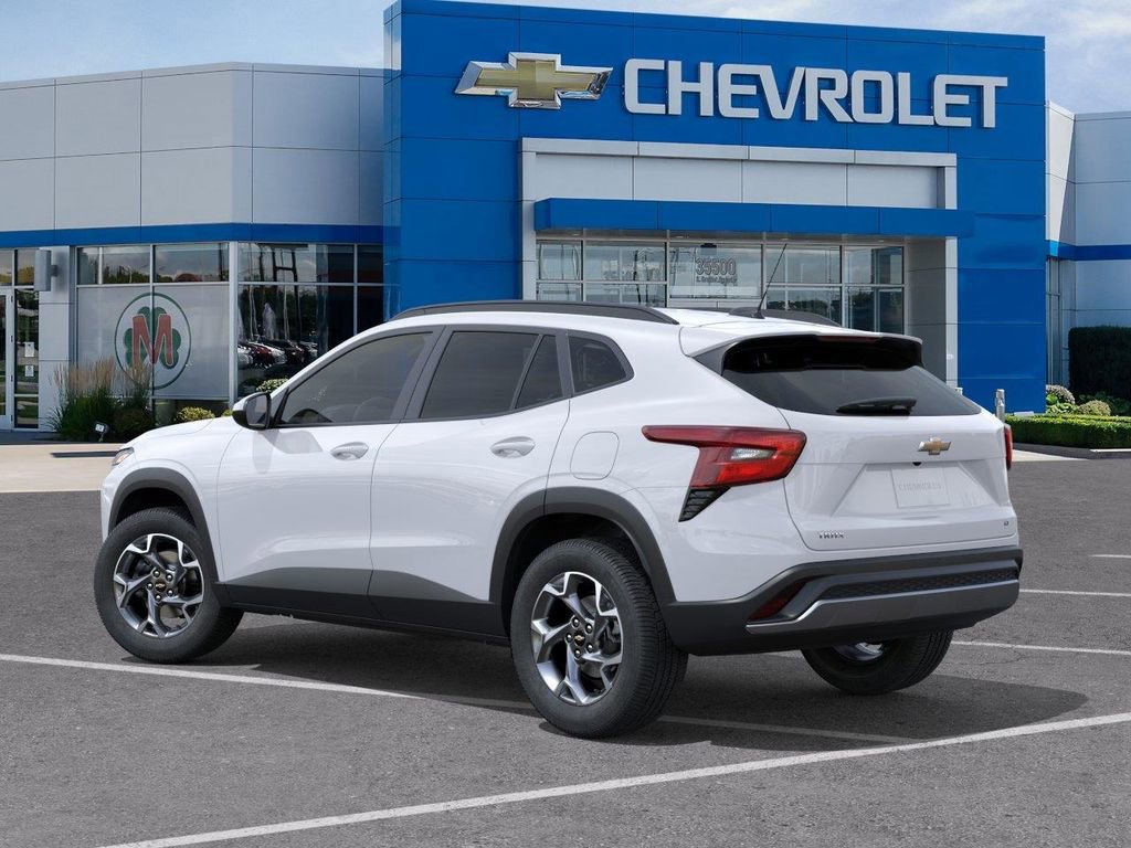 New 2026 Chevrolet Trax LT w/ Driver Confidence Package FWD image 3