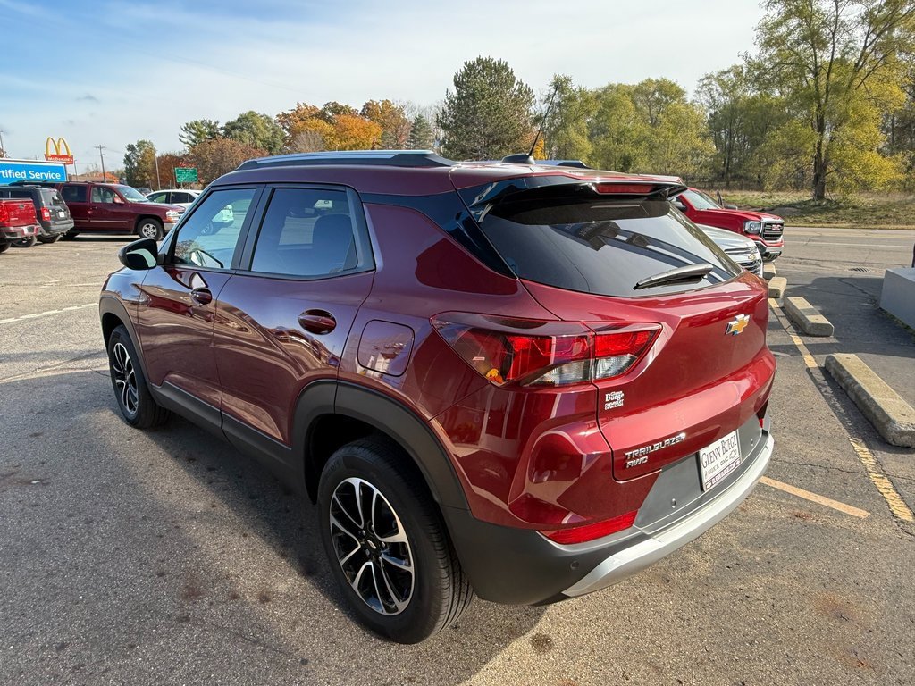 Certified 2025 Chevrolet TrailBlazer LT w/ LT Cold Weather Package image 3