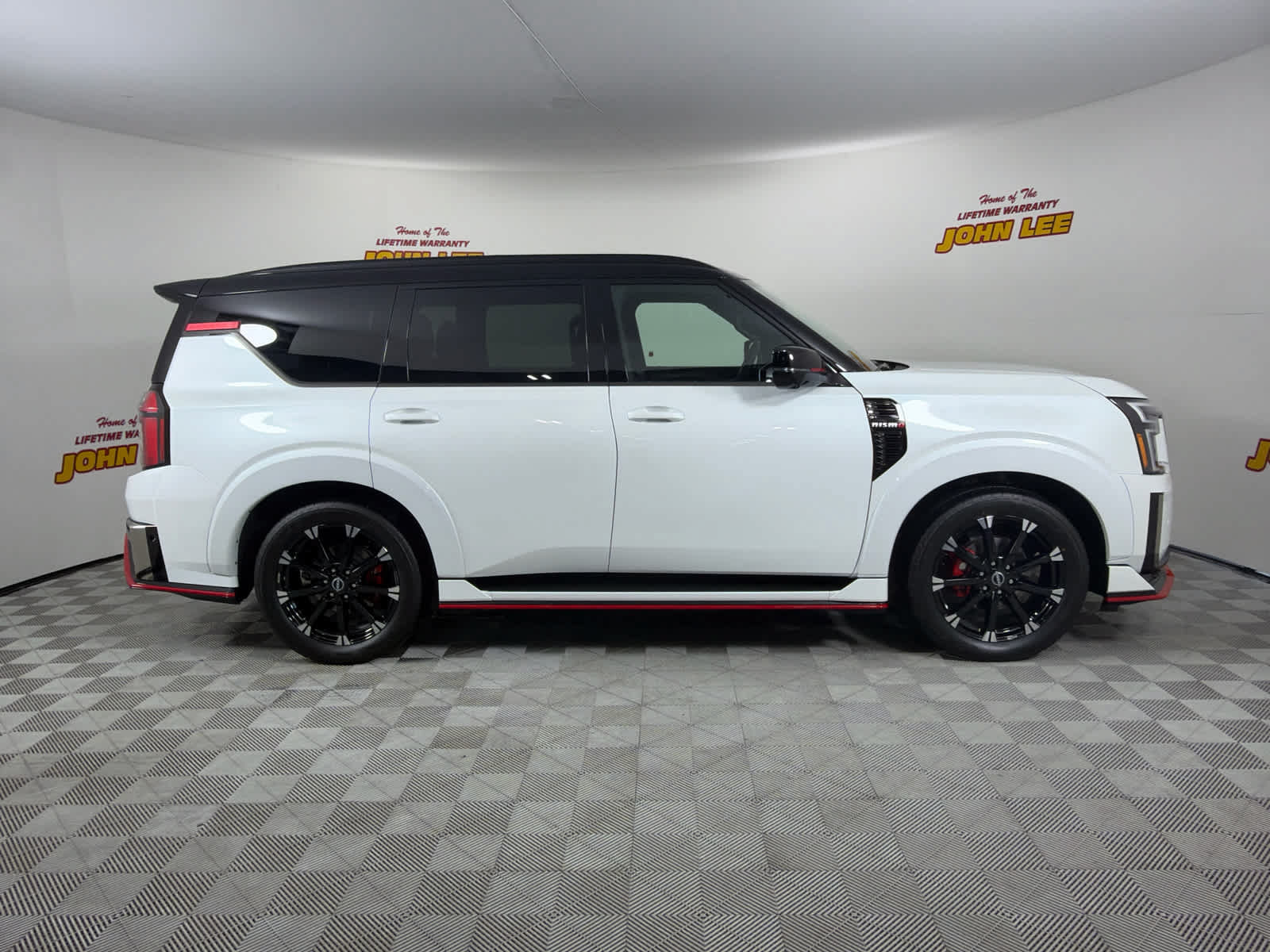 Used 2026 Nissan Armada NISMO AWD/4WD image 7