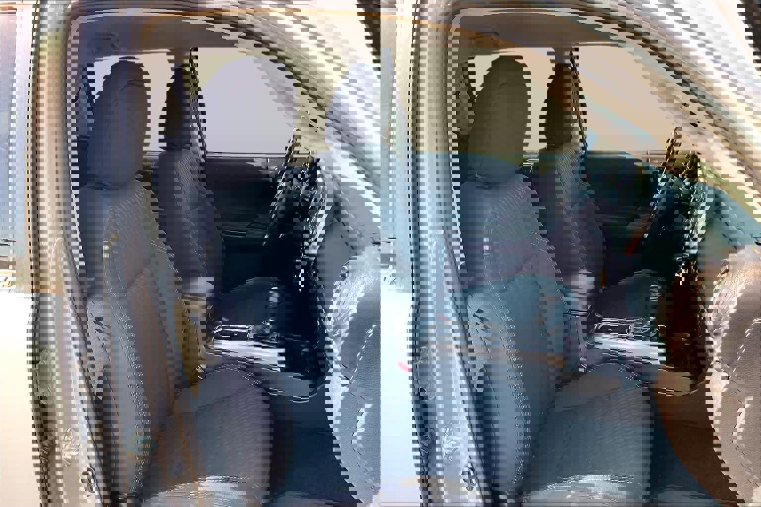 Used 2021 Toyota Tacoma SR5 w/ Trail Edition image 8