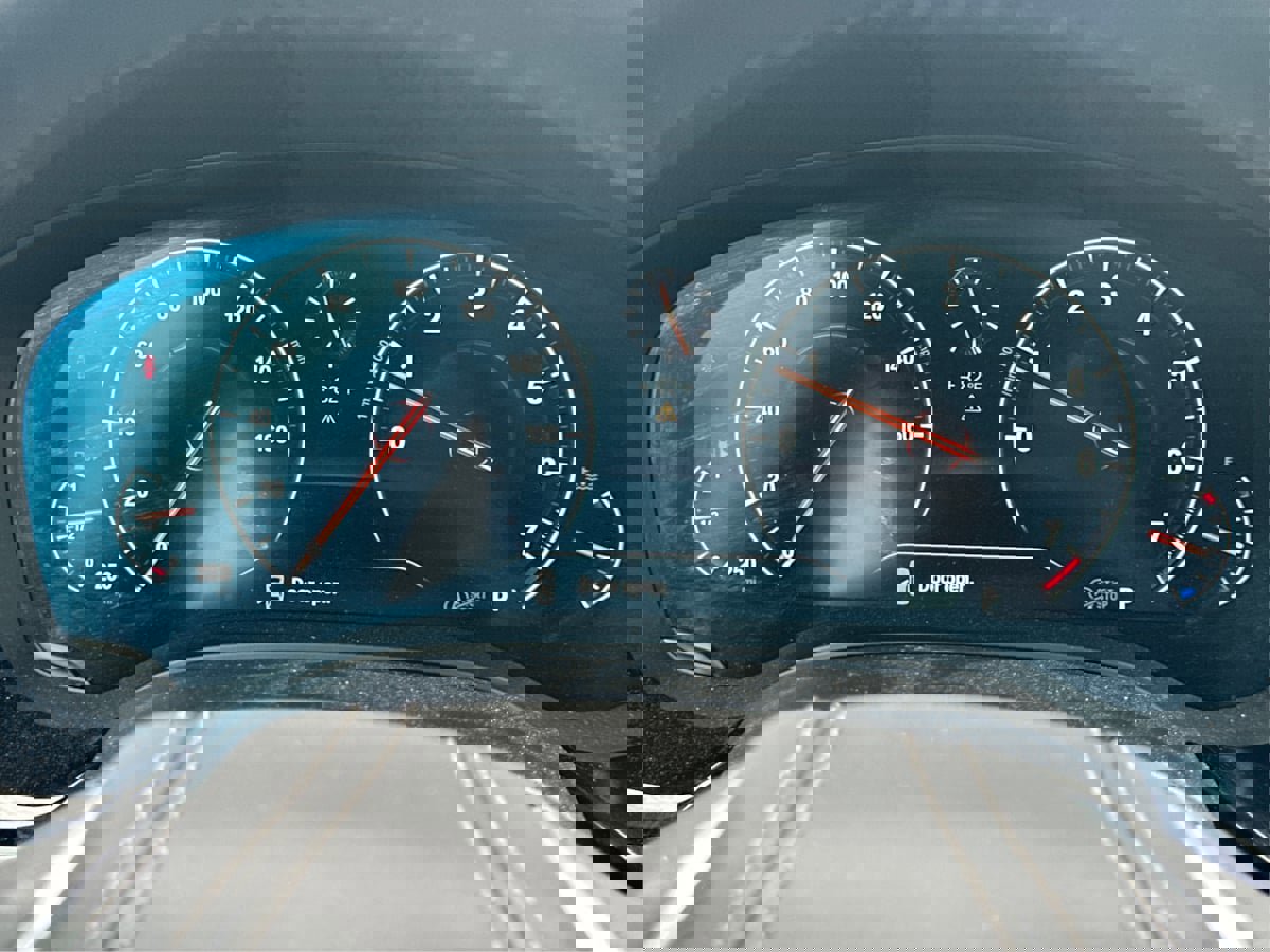 Used 2019 BMW 540i w/ Executive Package image 21