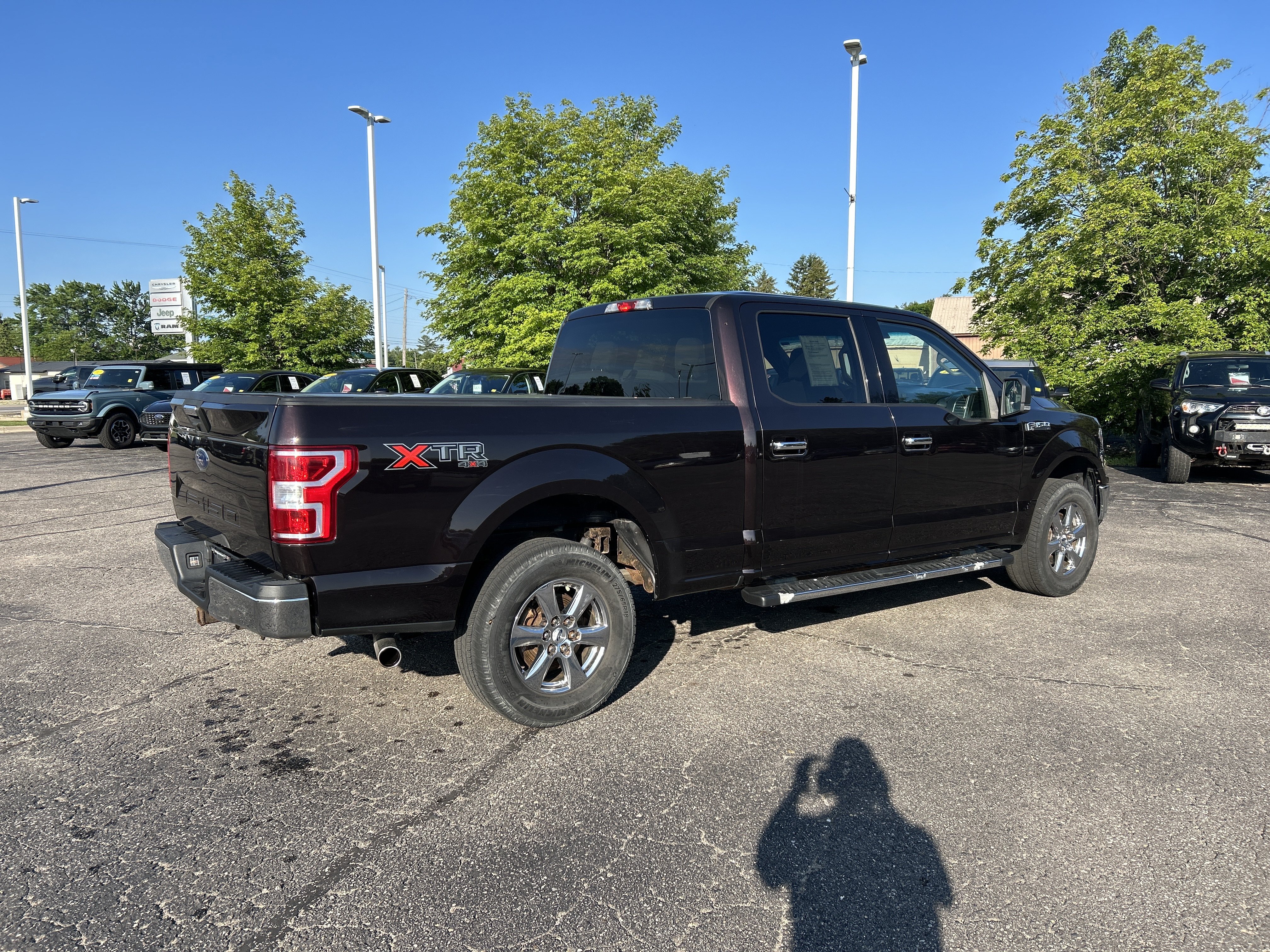 Used 2018 Ford F150 XLT w/ Equipment Group 301A Mid AWD/4WD image 3