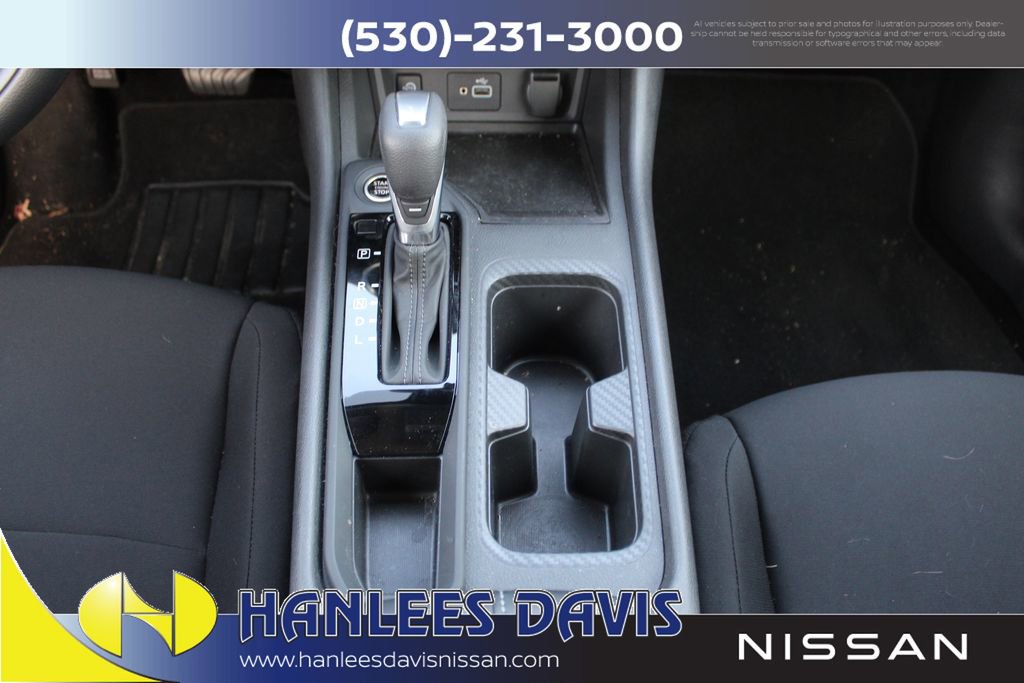 Used 2025 Nissan Sentra S image 17