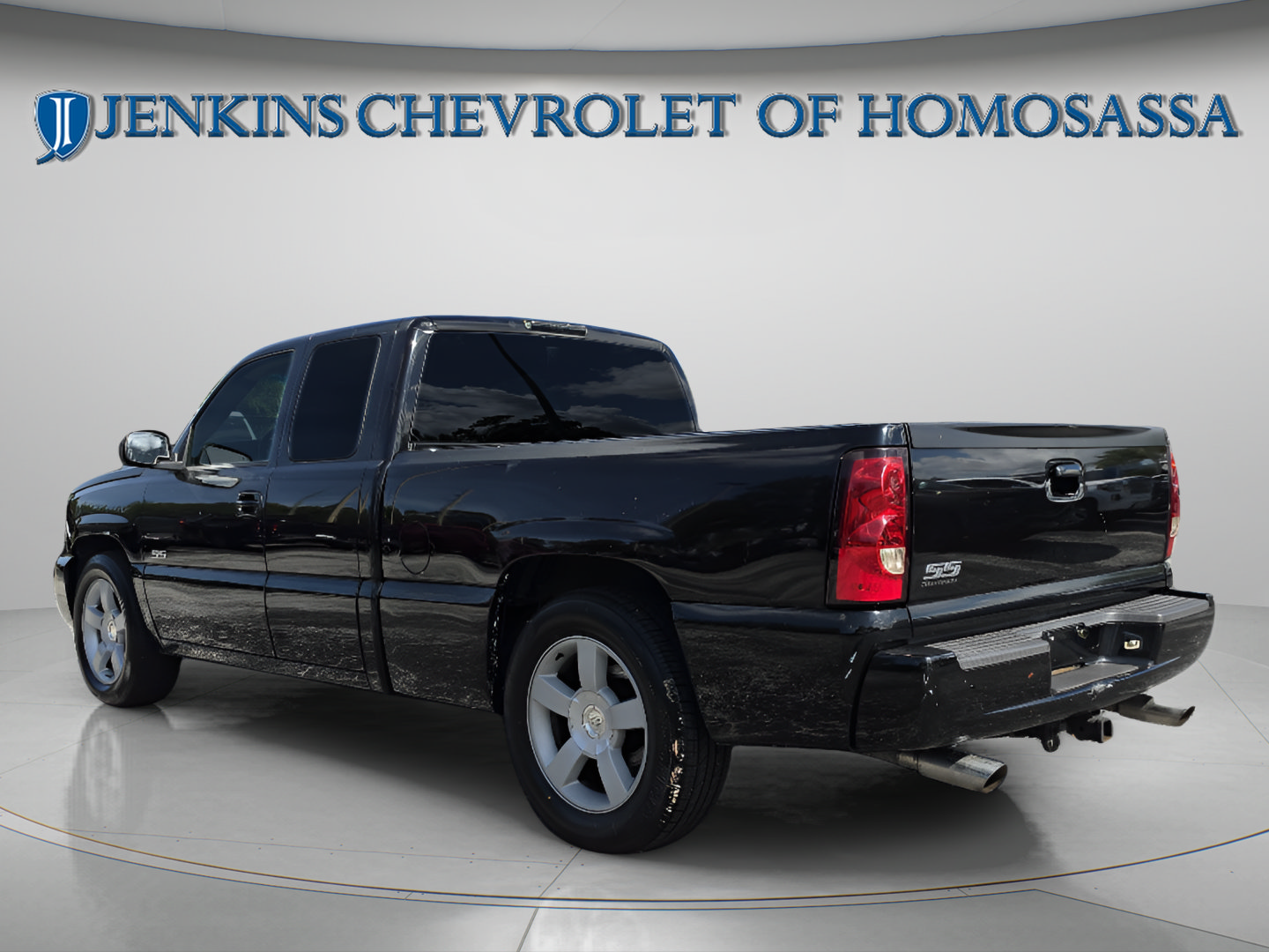 Used 2004 Chevrolet Silverado 1500 SS AWD/4WD image 7