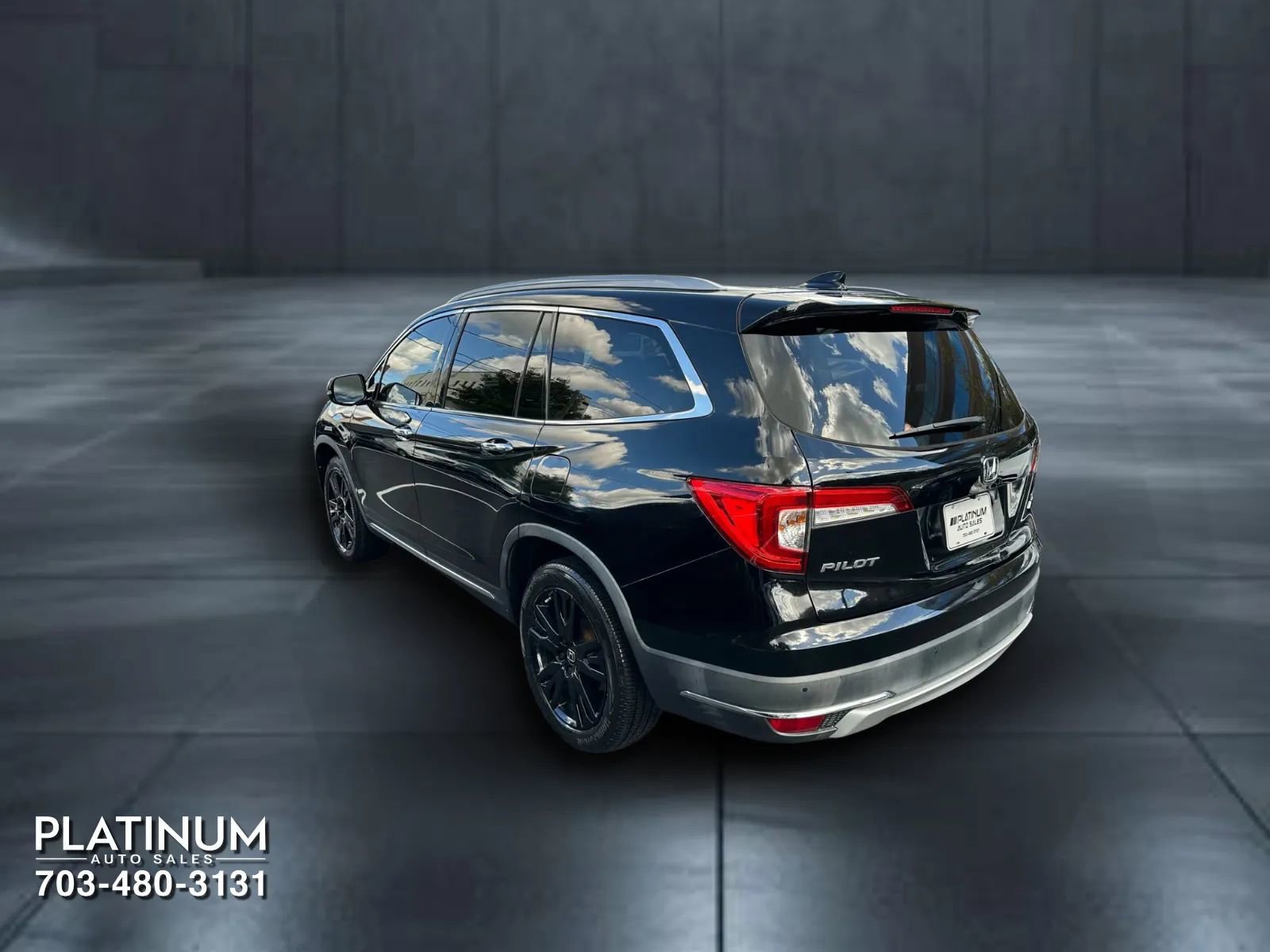 Used 2019 Honda Pilot Touring image 9