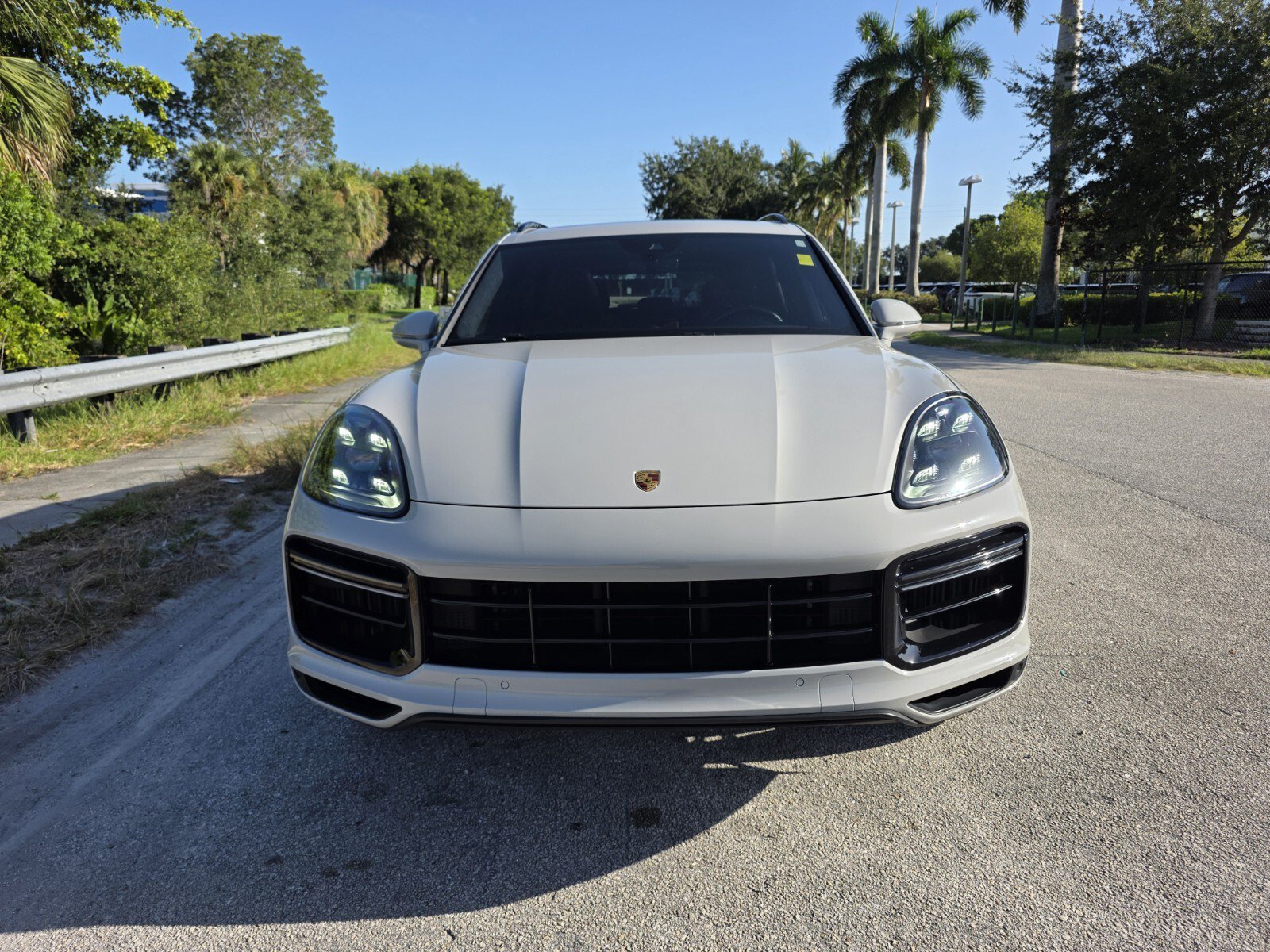 Used 2021 Porsche Cayenne Turbo S AWD/4WD image 8