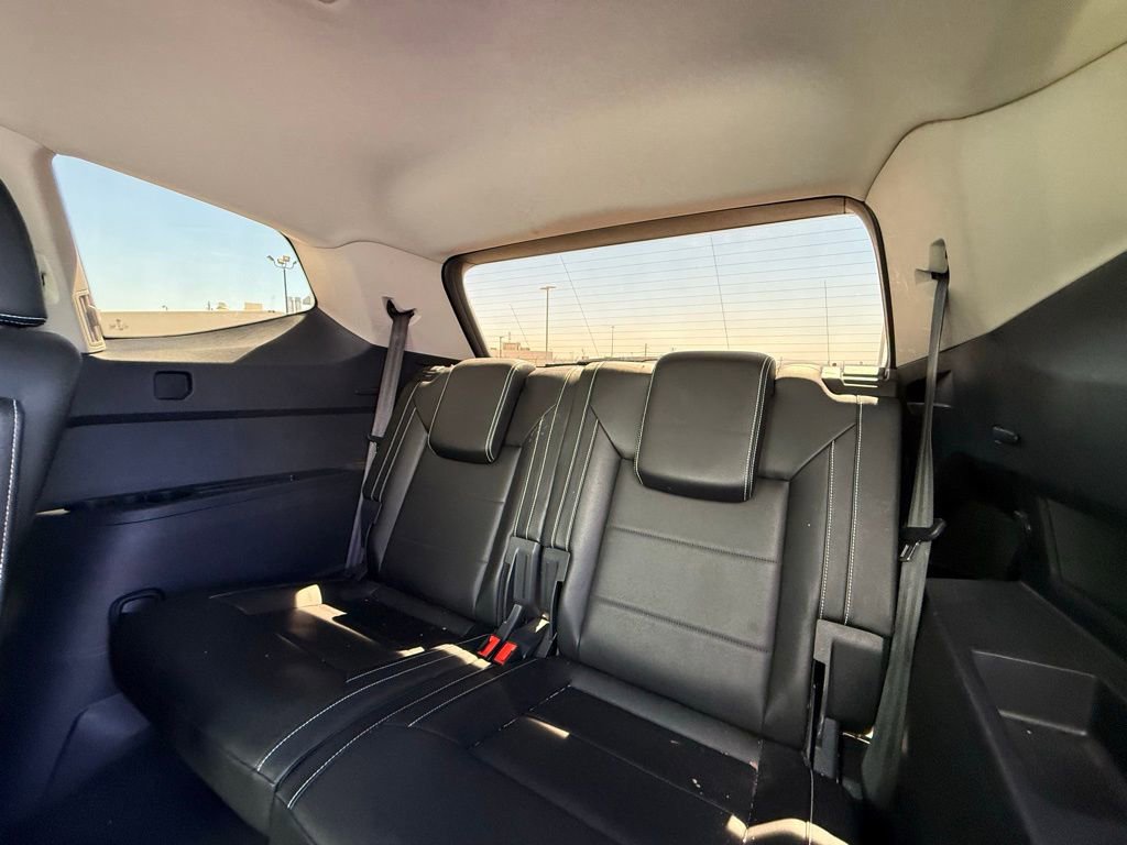 Certified 2023 Volkswagen Atlas SEL R-Line AWD/4WD image 8