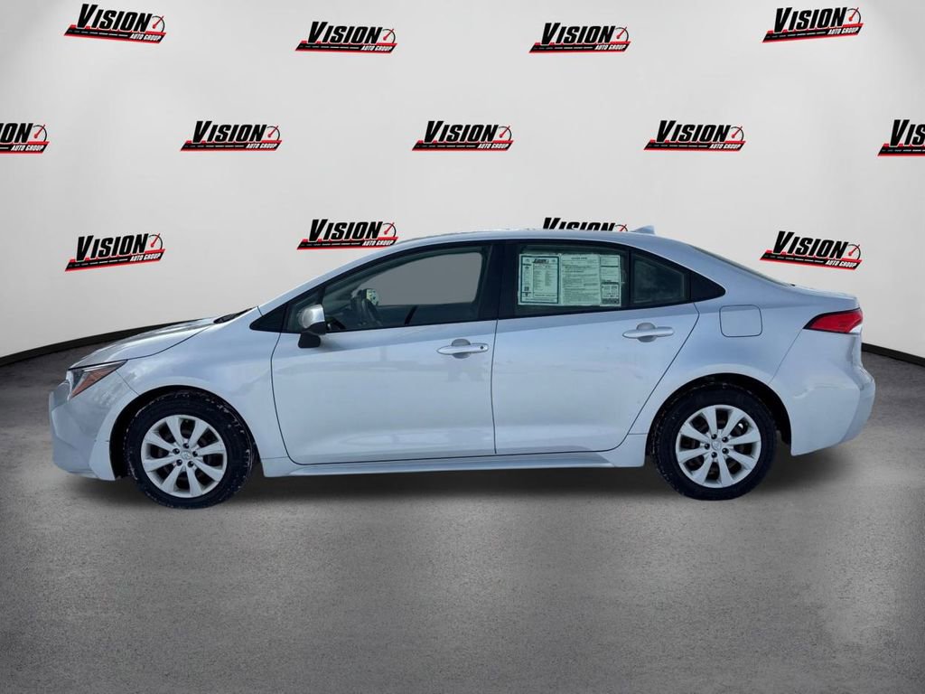 Used 2022 Toyota Corolla LE image 8