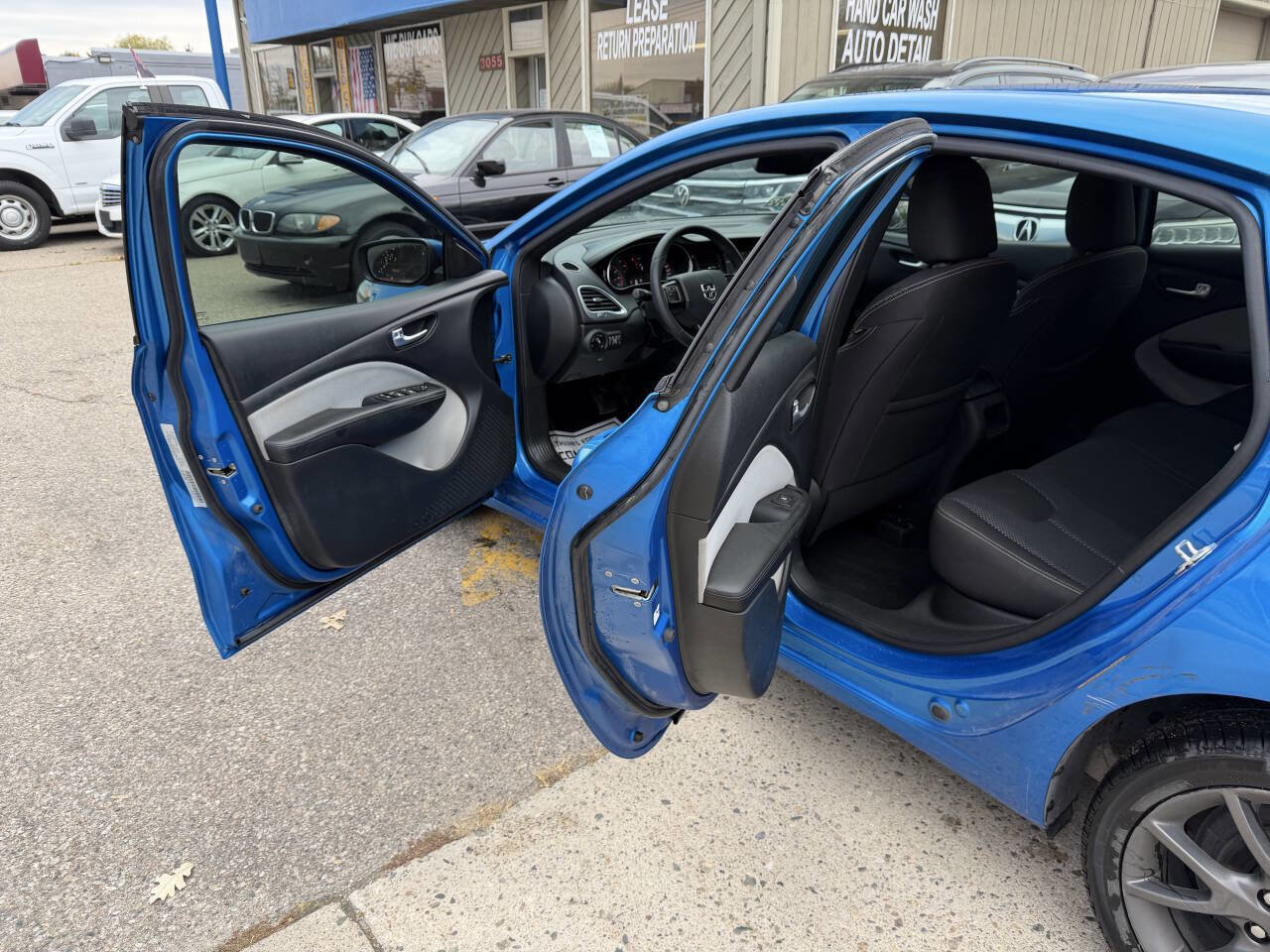 Used 2015 Dodge Dart SXT image 23