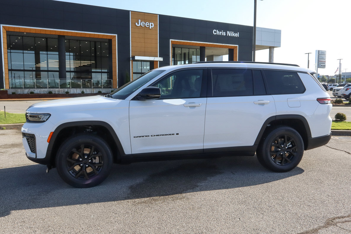 New 2026 Jeep Grand Cherokee L 4WD