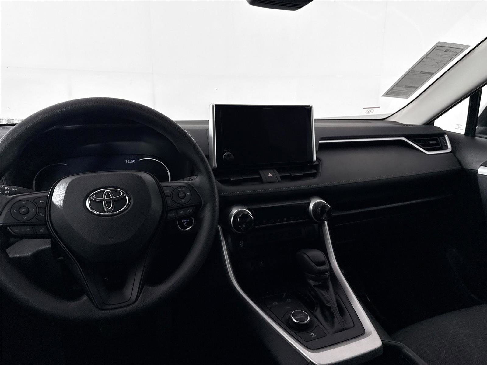 Certified 2025 Toyota RAV4 XLE AWD/4WD image 30