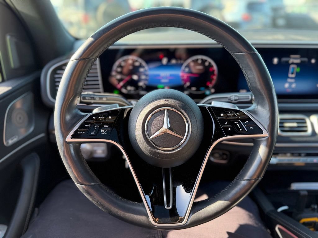 Used 2024 Mercedes-Benz GLS 450 4MATIC image 6