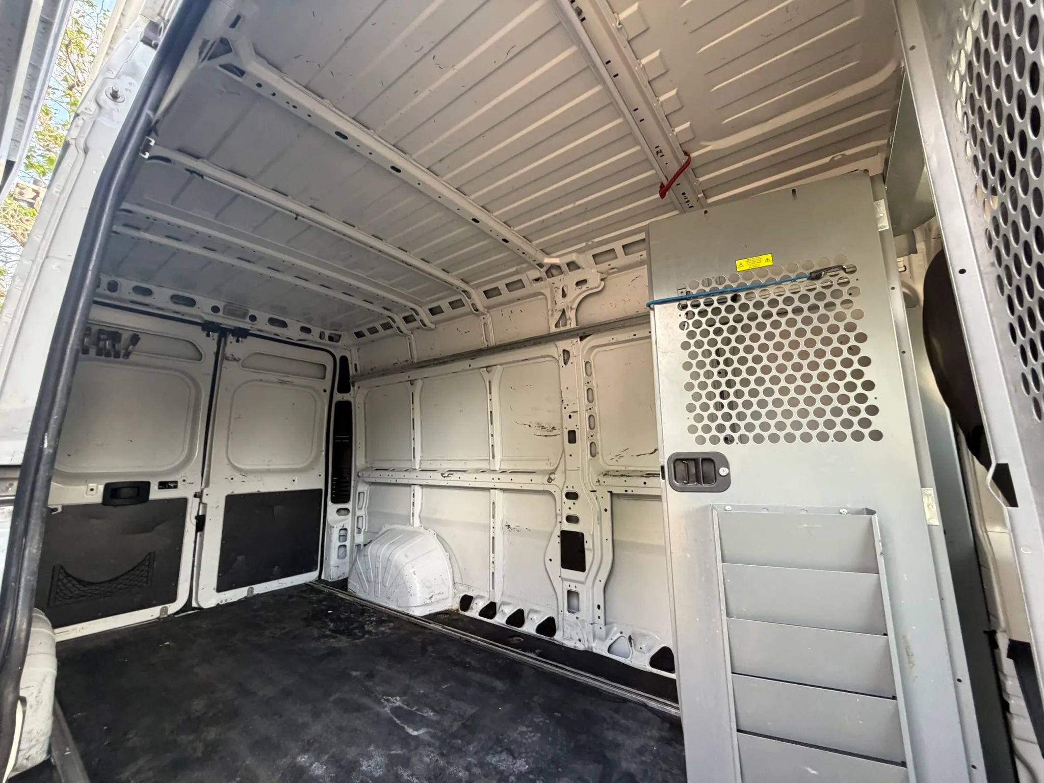 Used 2016 RAM ProMaster 2500 w/ Interior Convenience Group image 13