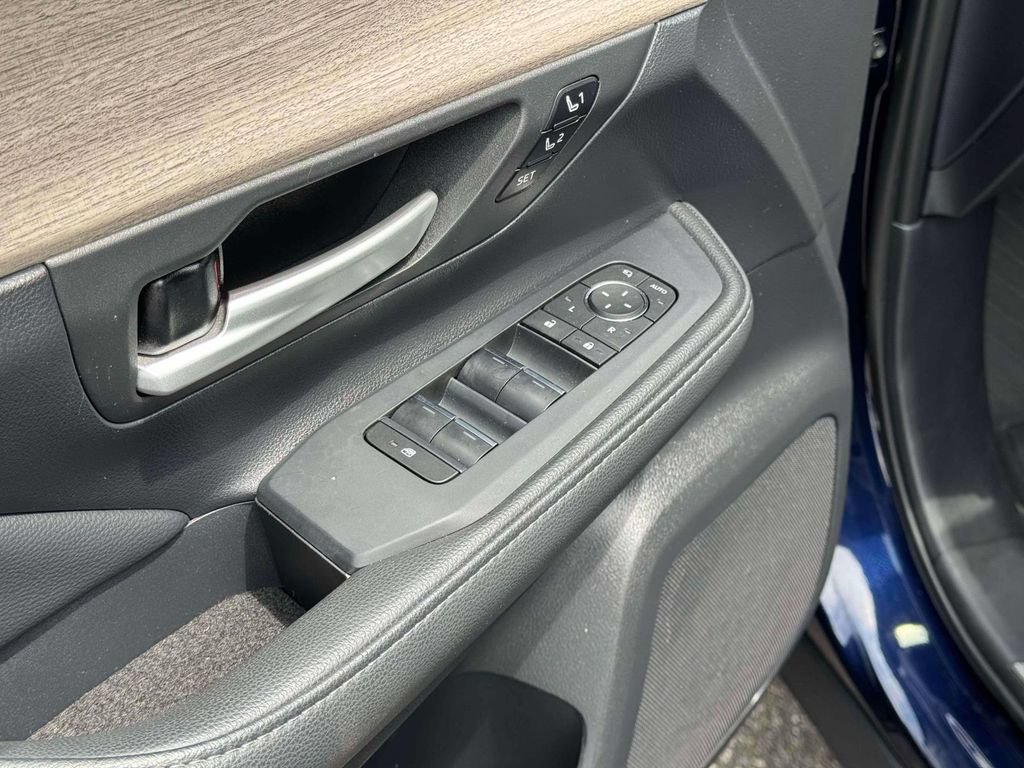 Used 2026 Toyota Grand Highlander AWD image 20