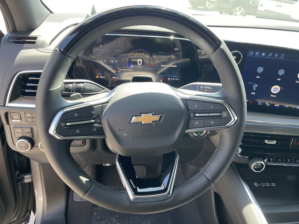 New 2026 Chevrolet Suburban High Country AWD/4WD image 14