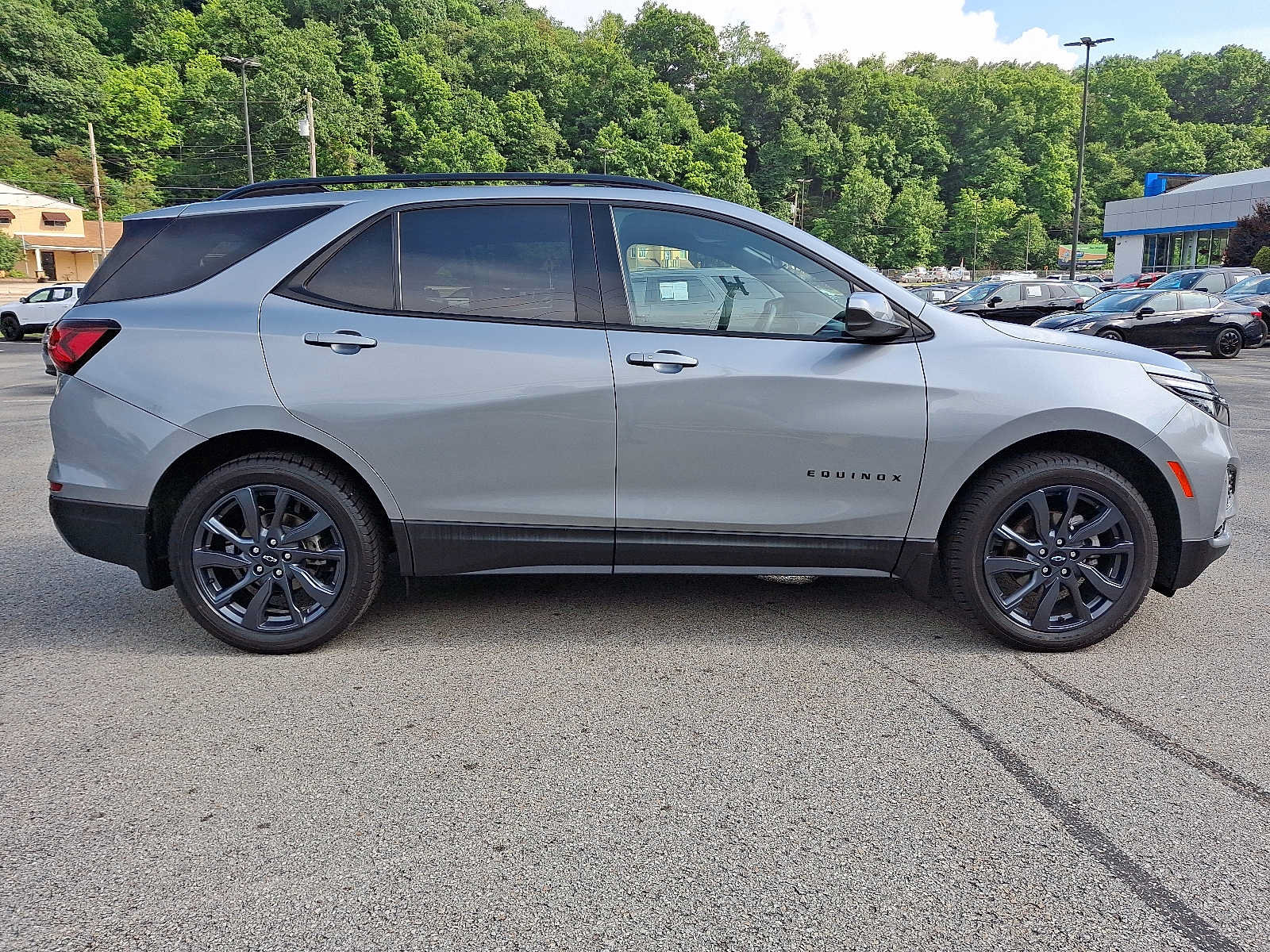 Used 2024 Chevrolet Equinox RS AWD/4WD image 7
