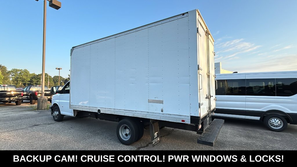 Used 2020 Chevrolet Express 3500 Extended w/ Power Convenience Package RWD image 4
