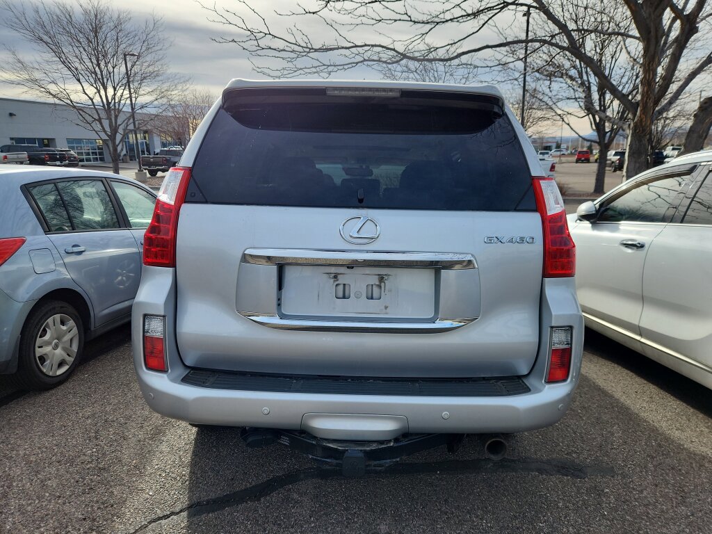 Used 2013 Lexus GX 460 image 3